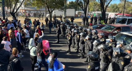 Tianguistas se manifiestan por detenciones de sus compañeros tras balacera en Iztacalco