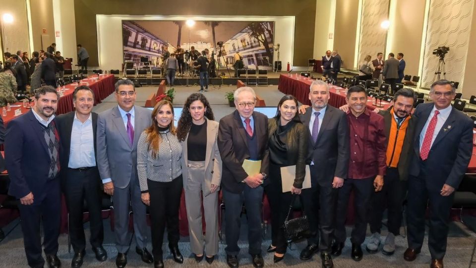 Mara Lezama trabaja con el Gobierno de México por la universalidad de los servicios de salud en Quintana Roo