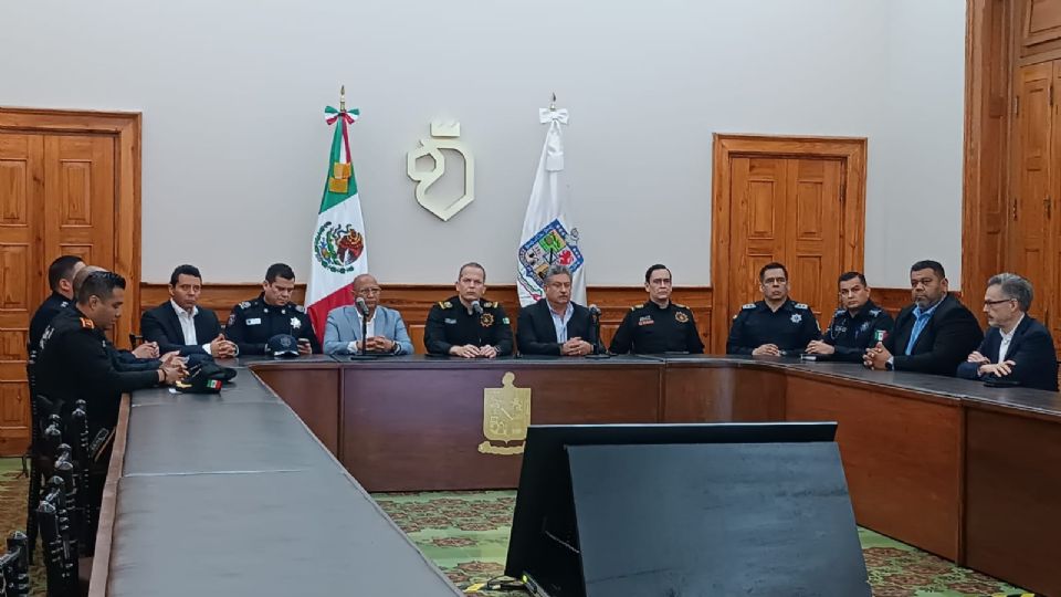 El secretario de Seguridad, Gerardo Escamilla encabezó una reunión en Palacio de Gobierno.