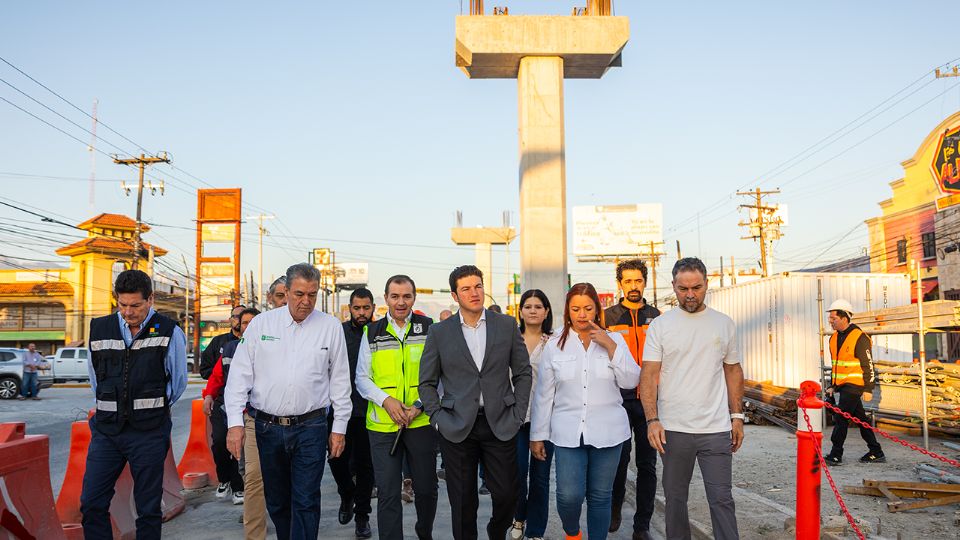 En el recorrido de supervisión, el gobernador estuvo acompañado por el secretario de Movilidad y Planeación Urbana, Hernán Villarreal Rodríguez.