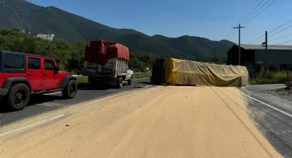 Tráiler vuelca sobre la carretera Nacional y deja un lesionado en Santiago