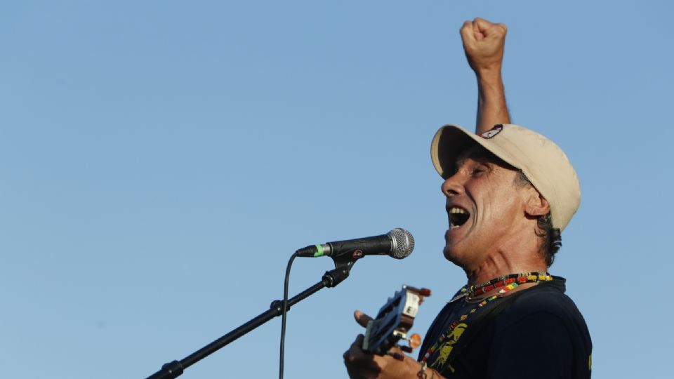 El cantautor francés Manu Chao durante un concierto que ofrece en el Festival SONNA Huesca.