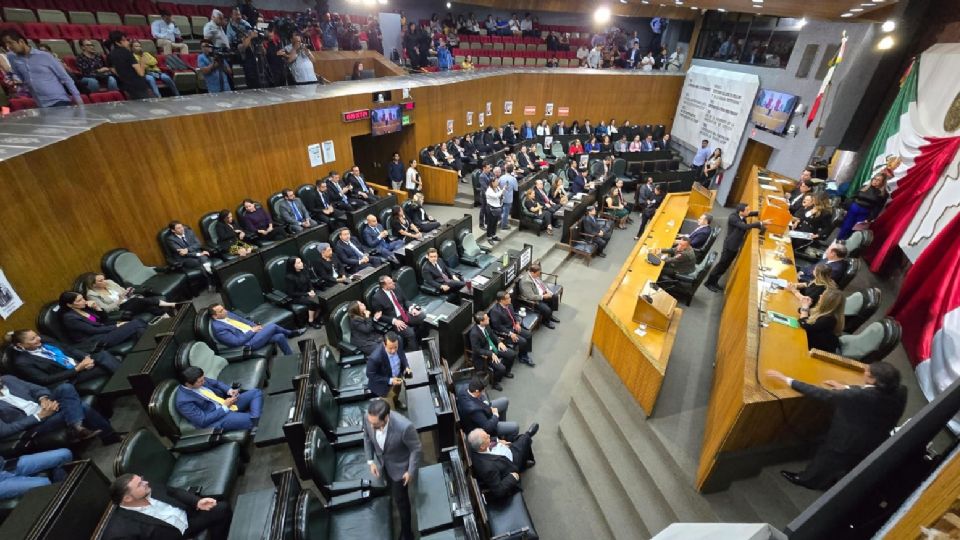 Diputados critican falta de recursos y gestión de Samuel García en Nuevo León