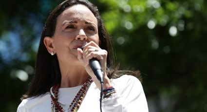 María Corina Machado huyó a España, asegura Maduro; 'Estoy en Venezuela', revira la opositora