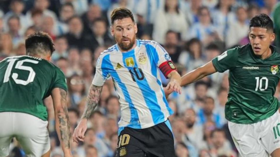 Con su hat-trick ante Bolivia, Lionel Messi batió otro récord con la Selección Argentina. Entérate de todos los detalles aquí.