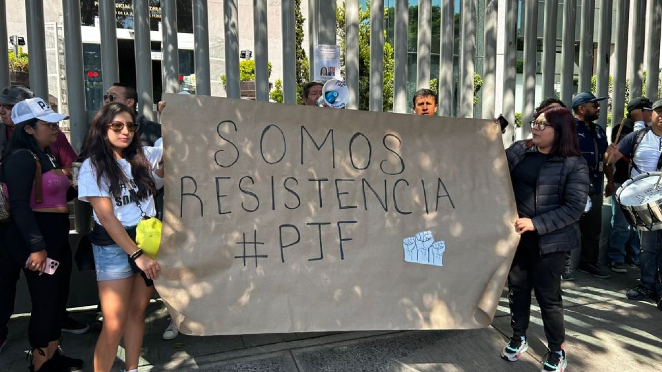 Los trabajadores del Poder Judicial mantienen su protesta por la reforma judicial.