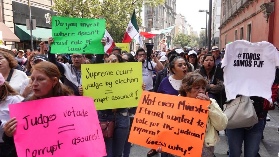 Los trabajadores del PJF de nueva cuenta protestaron frente a la sede del Consejo de la Judicatura Federal (CJF).