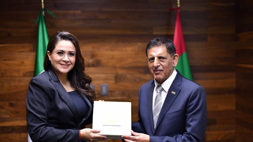 Tere Jiménez, se reunió con el embajador de los Emiratos Árabes Unidos, Salem Rashid Al Owais.