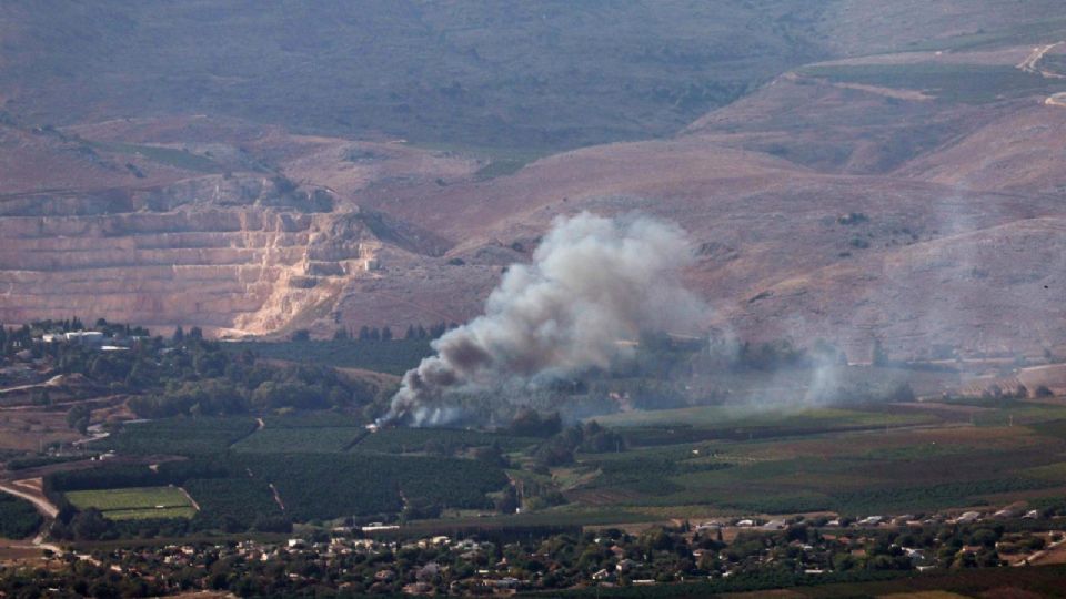 Misil disparado desde el Líbano que impactó en Kfat Giladi, en el norte de Israel.