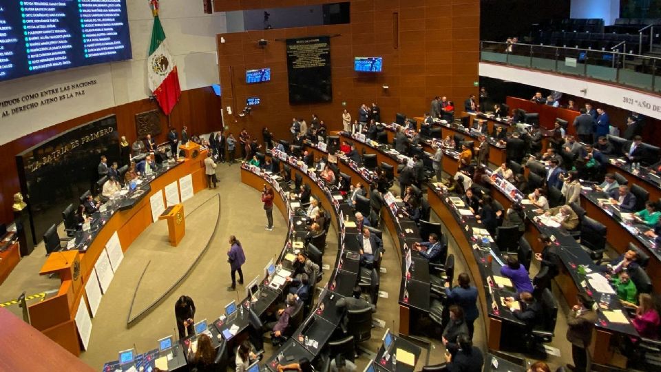 Senado avala la desaparición de los organismos autónomos.