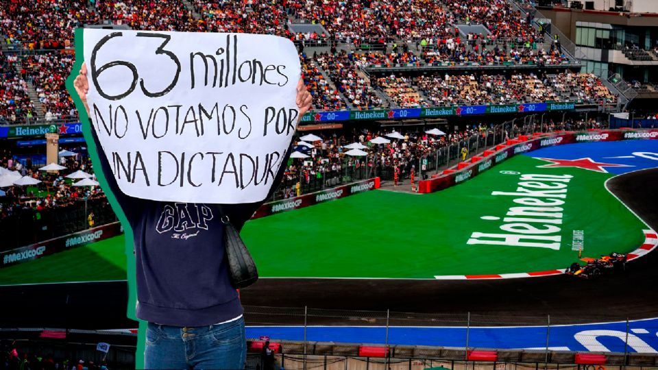 Los trabajadores del Poder Judicial protestaron afuera del Autódromo Hermanos Rodríguez.