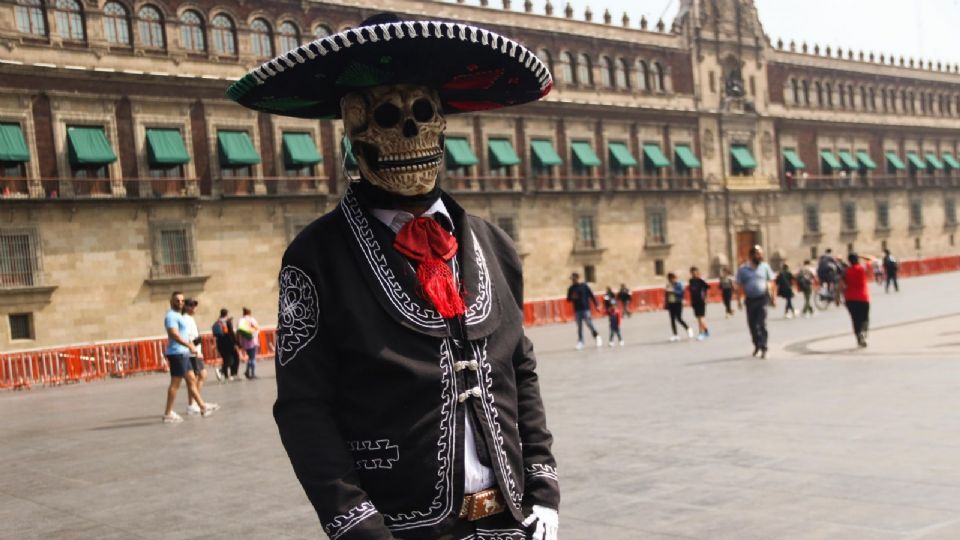 Las autoridades se preparan para el Día de Muertos en CDMX 2024.