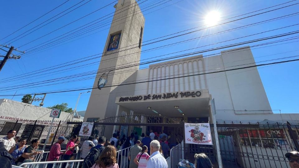 Parroquia San Judas Tadeo, ubicada en la calle 5 de mayo en Monterrey.