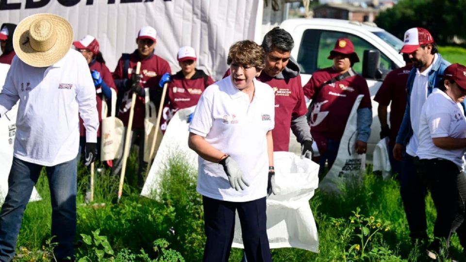 La Gobernadora Delfina Gómez Álvarez anunció que la campaña de recolección de neumáticos será permanente.