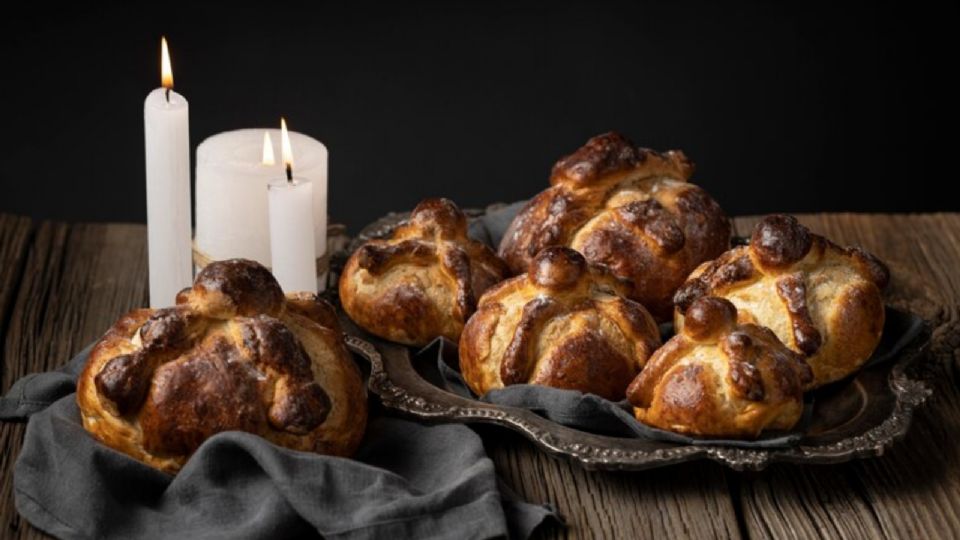 Disfruta de un delicioso pan de muerto y de la gran festividad que se realiza en estos festivales.