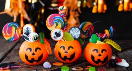 ¿Cuántos dulces debo comprar para dar a los niños que piden Halloween?