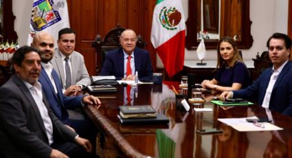 Javier Navarro y Lorena de la Garza revisan publicación de decretos previo a reunión