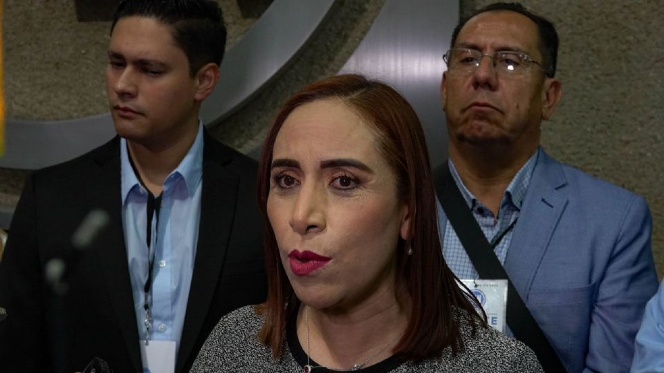 Adriana Dávila acusó a Jorge Romero de recibir apoyo de la familia Yunes en Veracruz