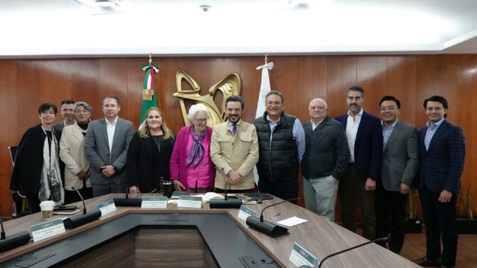 Eduardo Clark, subsecretario de la Secretaría de Salud, dijo que las decisiones se darán de forma horizontal, no vertical, en un ambiente de colaboración.