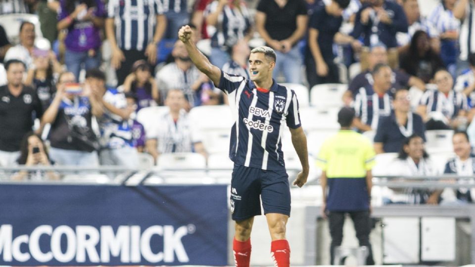 El delantero argentino fue llamado a la Selección Mexicana y hoy es considerado de los jugadores más caros de Rayados