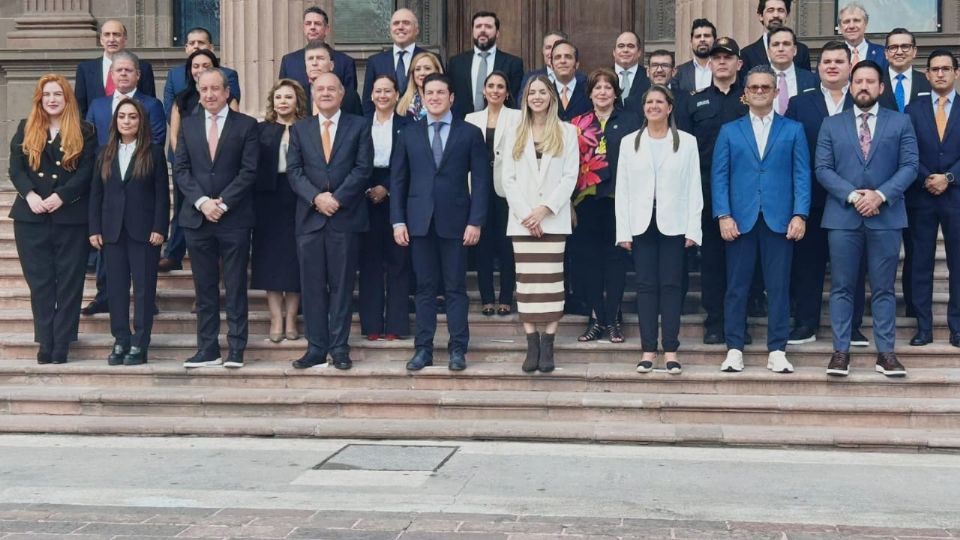 Reunión Samuel García con diputados