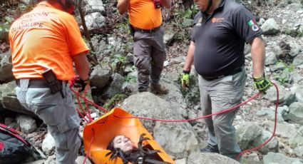 Rescatan a mujer en el Cerro de La Silla