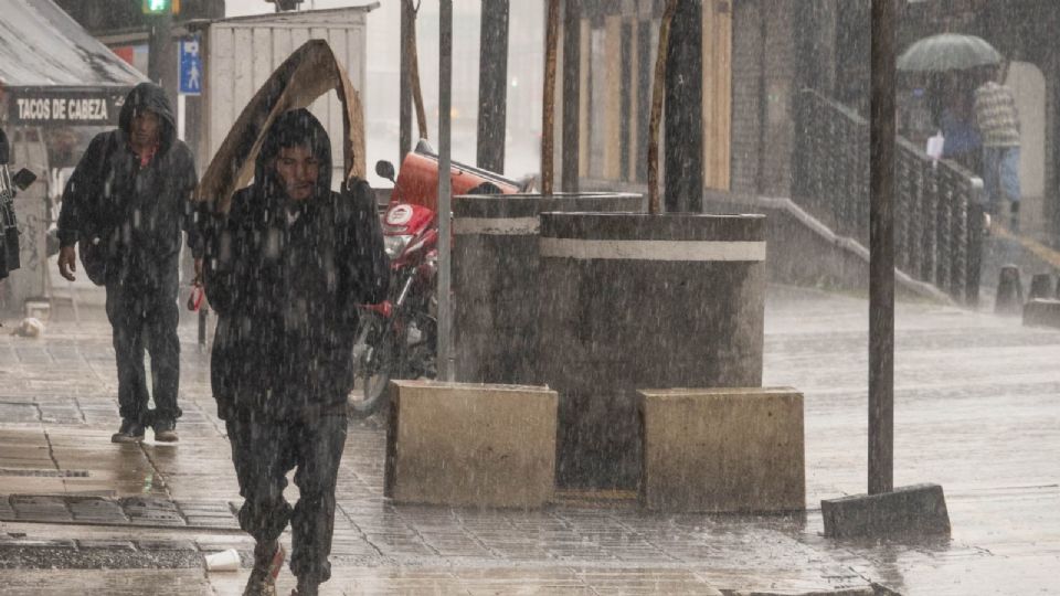 Pronóstico de lluvias intensas y fuertes en la CDMX.