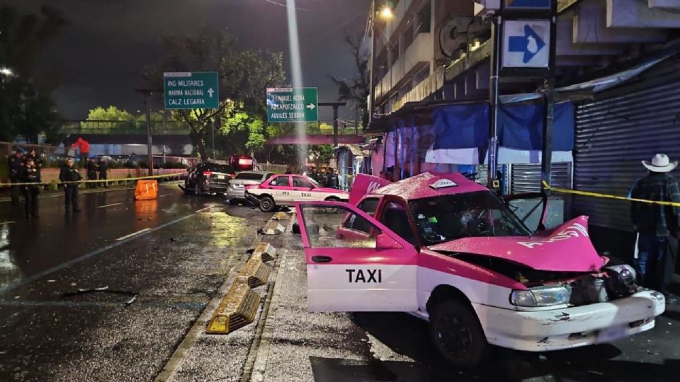 Testigos informaron que el conductor de la camioneta perdió el control.