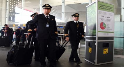 ¿Cuál es el sueldo de un piloto aviador en México y qué aumento consiguieron para evitar la huelga?