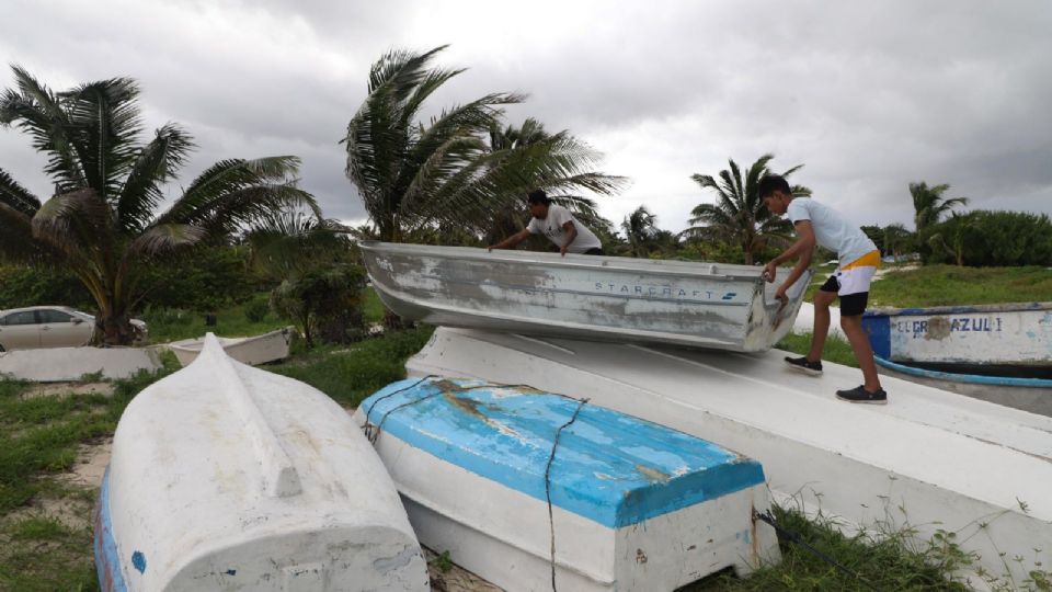 En los refugios temporales se brinda alimentos calientes; atención médica y albergue.