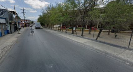 Balean a papá afuera de una escuela en García