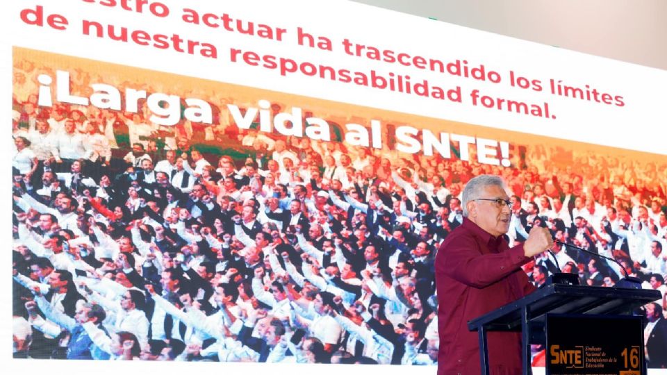 Alfonso Cepeda, secretario general del SNTE.