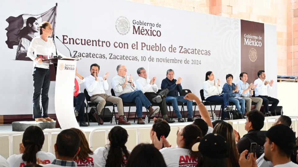 La presidenta Claudia Sheinbaum en un mitin en la Plaza de Armas de Zacatecas.