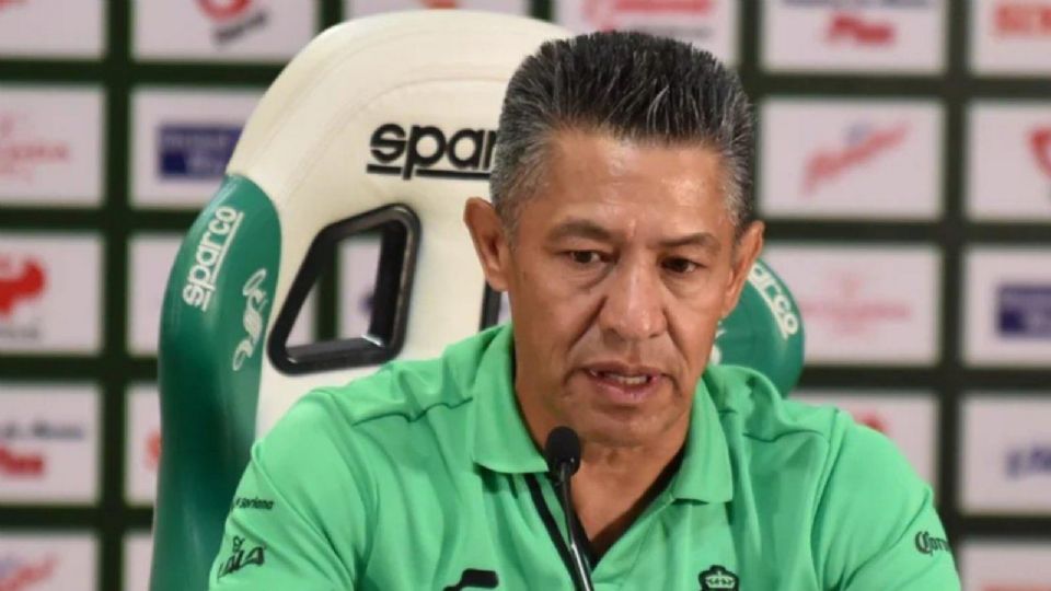 Nacho Ambriz dejó de ser entrenador de Santos Laguna y en la directiva ya hay algunos nombres en carpeta