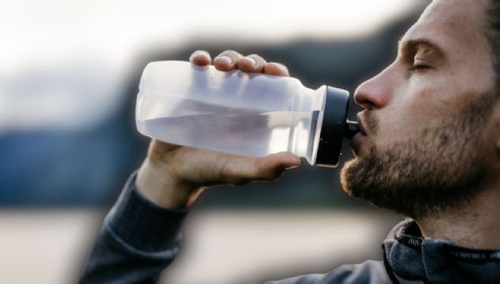 ¿Cómo hidratar mi cuerpo cuando hago ejercicio? Esto dice la UNAM