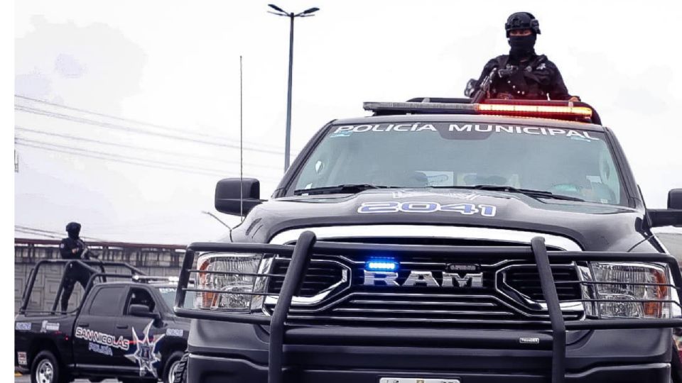 Los elementos de la Policía de San Nicolás de los Garza persiguieron a los presuntos delincuentes hasta territorio del municipio de Monterrey.