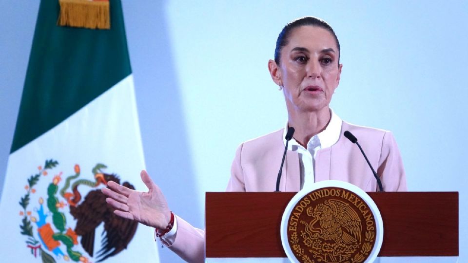 La mandataria federal detalló que como parte de las acciones gubernamentales se invertirán 8 mil millones de pesos para mejorar la infraestructura.