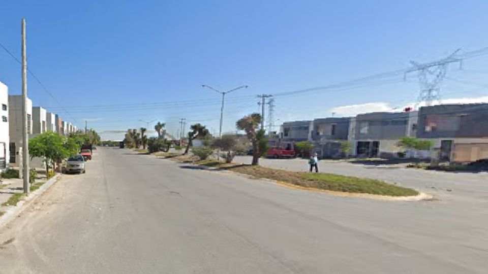 La presunta responsable conducía una camioneta Dodge Journey en color blanco y circulaba por la calle Sierra Madre de la colonia Terranova Residencial.