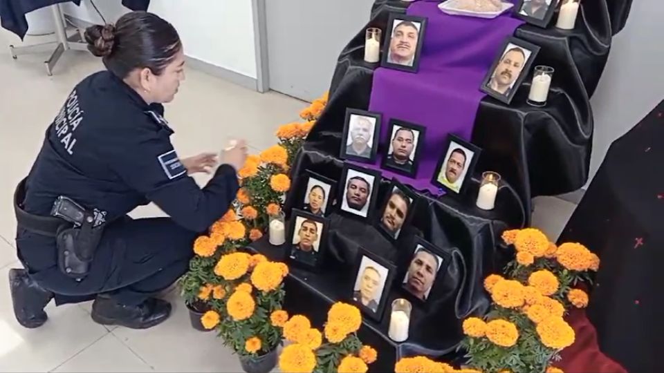 Altar de Muertos a elementos caídos de Proxpol, Escobedo, NL.