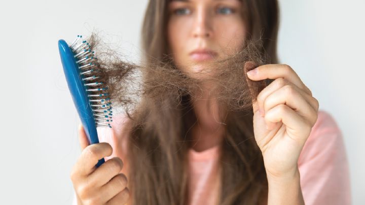 ¿Tu cabello se cae más de lo normal? Descubre las vitaminas que podrían estar faltando