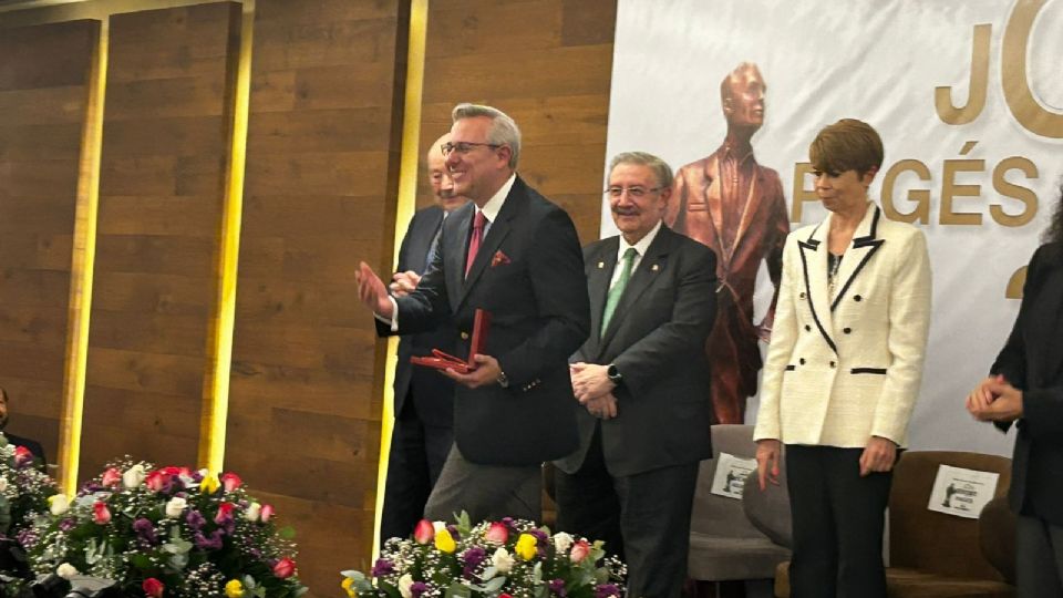 Juzgadores federales, trabajadores del Poder Judicial de la Federación, periodistas y estudiantes universitarios recibieron el Premio.