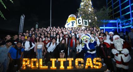 Ciudad Universitaria brilla con el tradicional encendido del pino