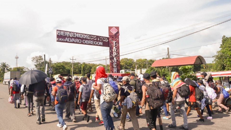 Dentro del contingente existen grupos familiares con niñas, niños y adolescentes, personas adultas mayores, mujeres embarazadas y personas de la comunidad LGBTTTIQ+