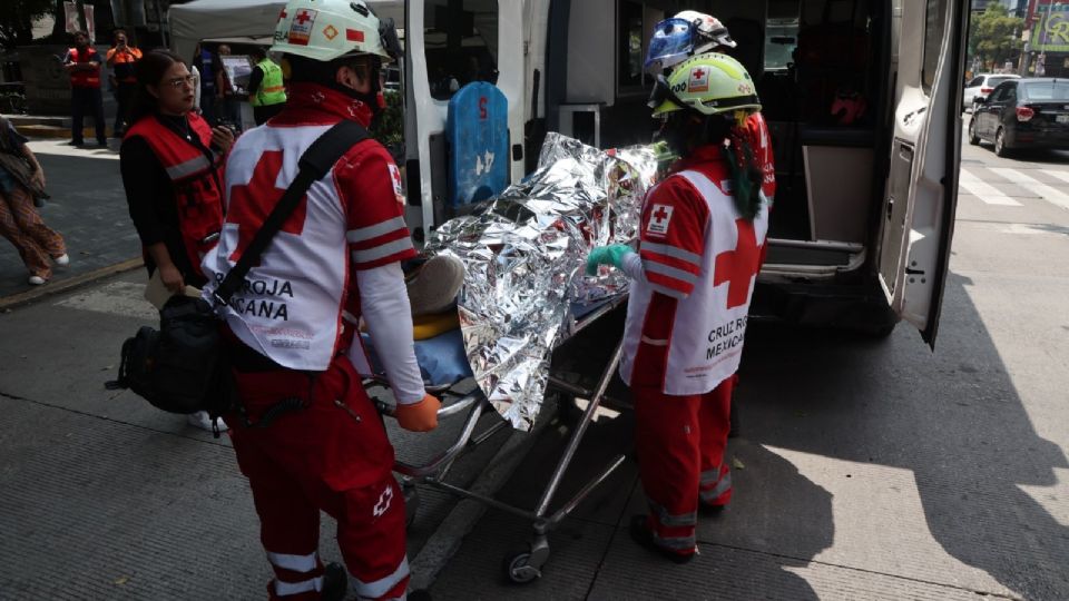 Alfredo Cordero Esquivel señaló que las 20 ambulancias se destinarán a hospitales generales