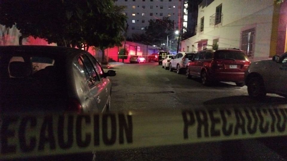 El hallazgo de los cuerpos se realizó en un cuarto de renta ubicado sobre la calle Francisco Naranjo e Ignacio Allende en el primer cuadro de la ciudad.