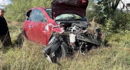 Muere conductor tras volcarse en Libramiento Noroeste