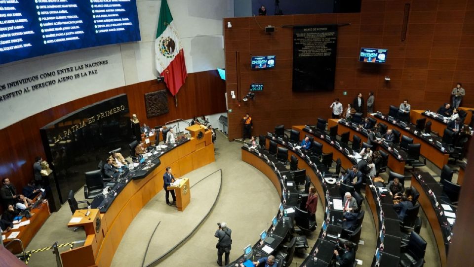 Senado inicia el debate para desaparecer los organismos autónomos.