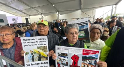 Protesta alianza de usuarios contra “tarifazo” en mitin de Claudia Sheinbaum