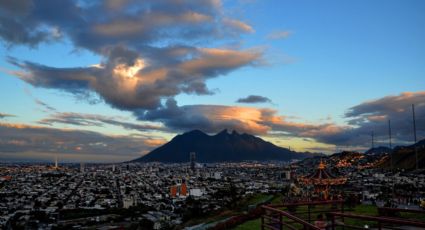 ¿Cuáles son las 3 avenidas más congestionadas de Nuevo León? Esto dice la IA ChatGPT, Gemini, Meta