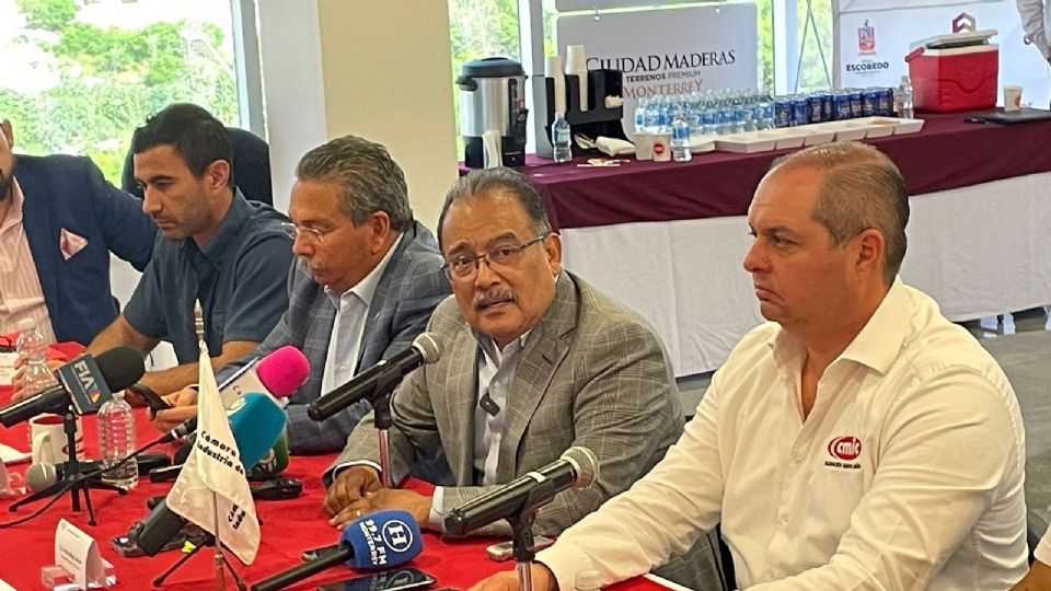 El acuerdo establece que la delegación Nuevo León de la Cámara entregará 300 mil pesos anuales al municipio para este fondo.